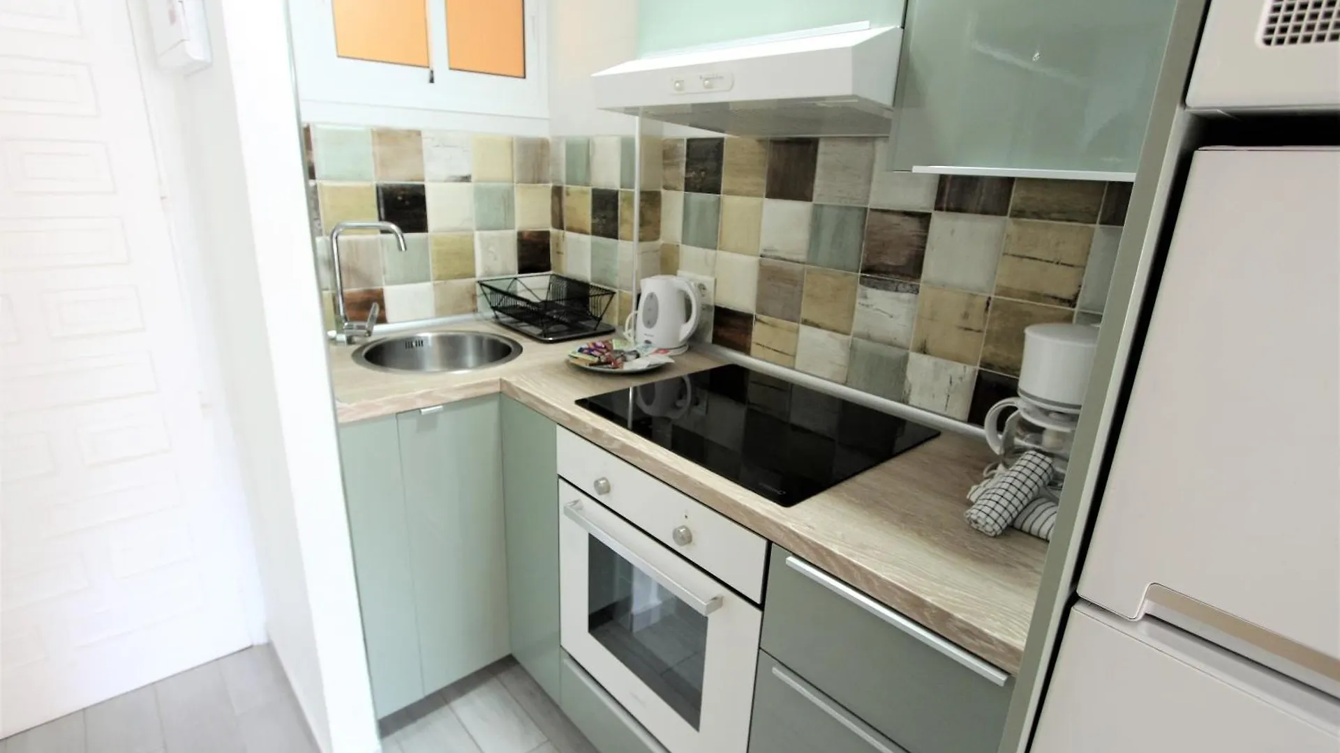 شقة Estudio 19 Minerva Apartamentos-Piscina365-Playa-Wifi بينالماذينا إسبانيا