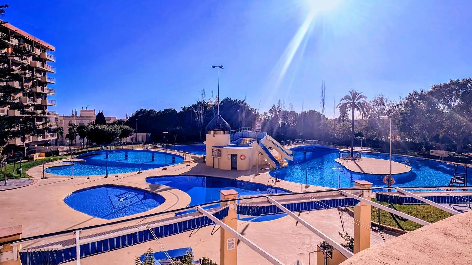 Estudio 19 Minerva Apartamentos-Piscina365-Playa-Wifi بينالماذينا