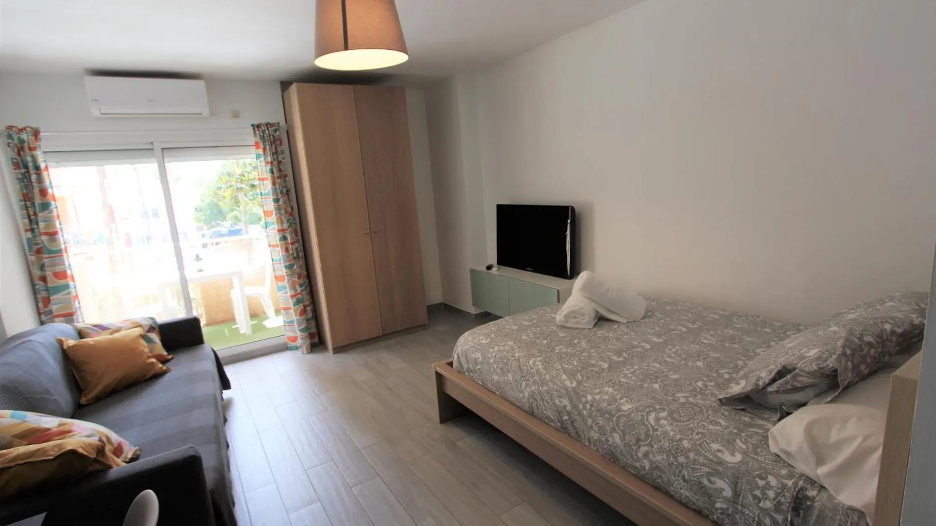 Estudio 19 Minerva Apartamentos-Piscina365-Playa-Wifi Benalmadena Apartment